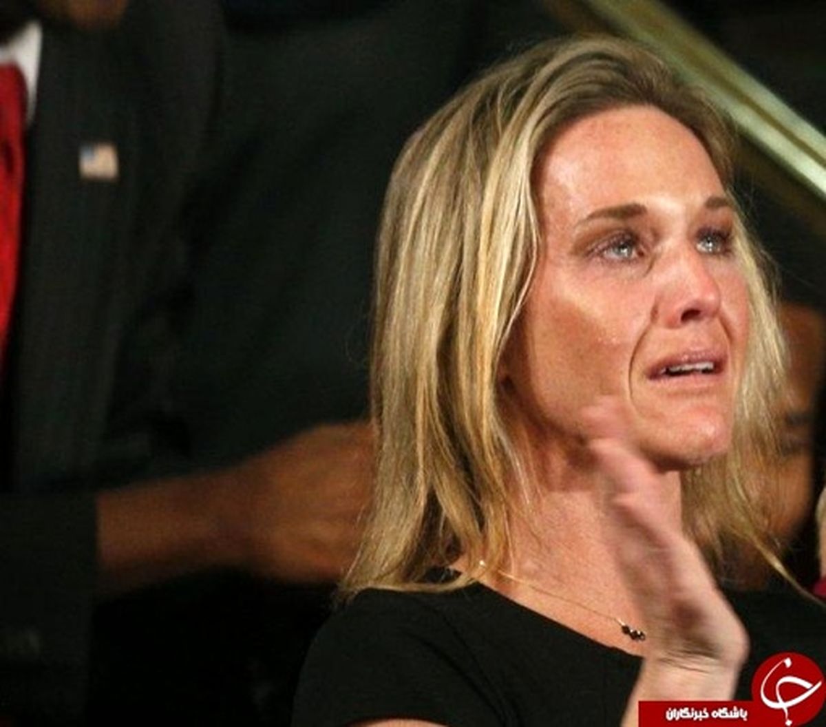 سخنرانی دونالدترامپ، اشک زن آمریکایی را سرازیر کرد +تصاویر