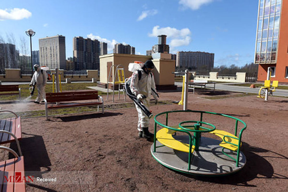 تصاویر: ضدعفونی معابر شهری روسیه