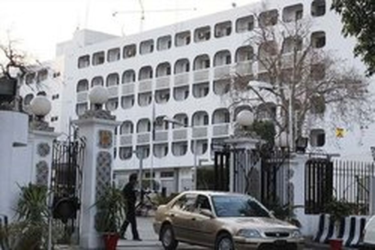 پاکستان کمیسر عالی هند را فرا خواند