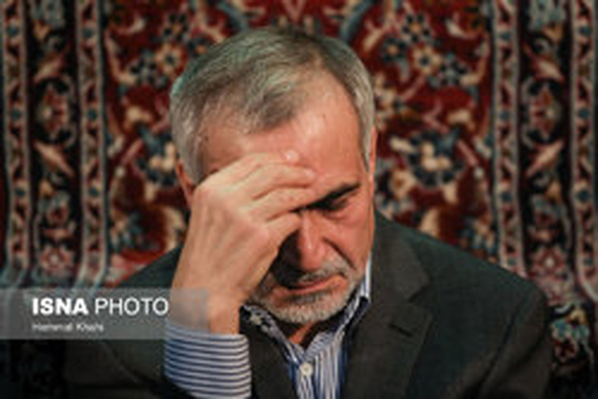 حسین فریدون و جانشین سردار سلیمانی در یک مراسم ختم+عکس
