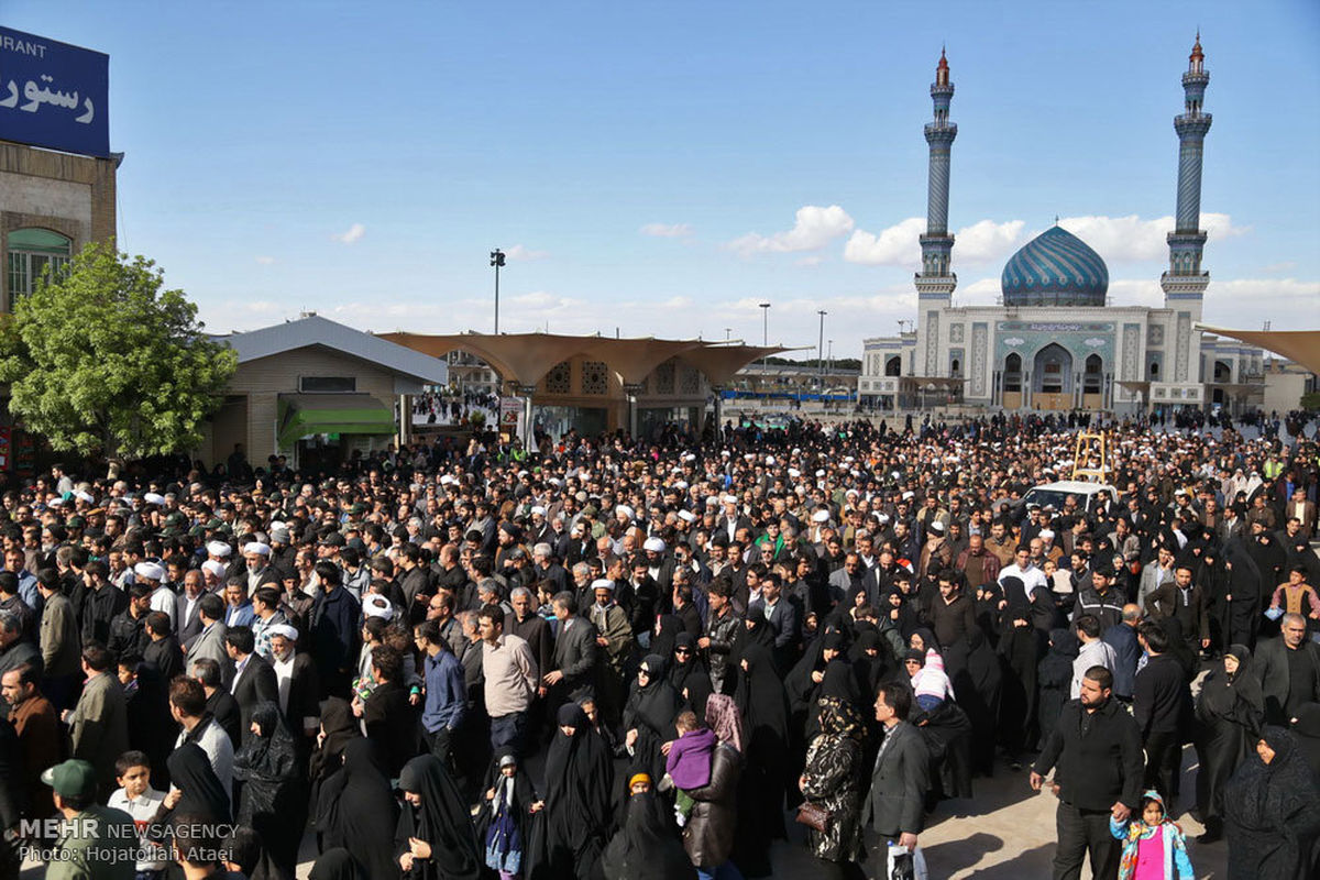 خواهر رهبر انقلاب به خاک سپرده شد