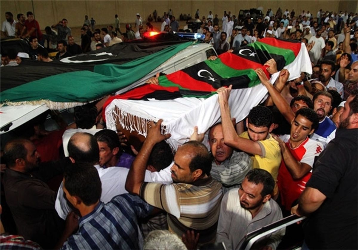 جزئیاتی از شکنجه‌ قاتل قذافی/ تصاویر‬