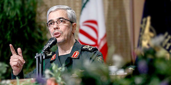 سپاه در برابر واگذاری انقلاب به نااهلان سکوت نمیکند