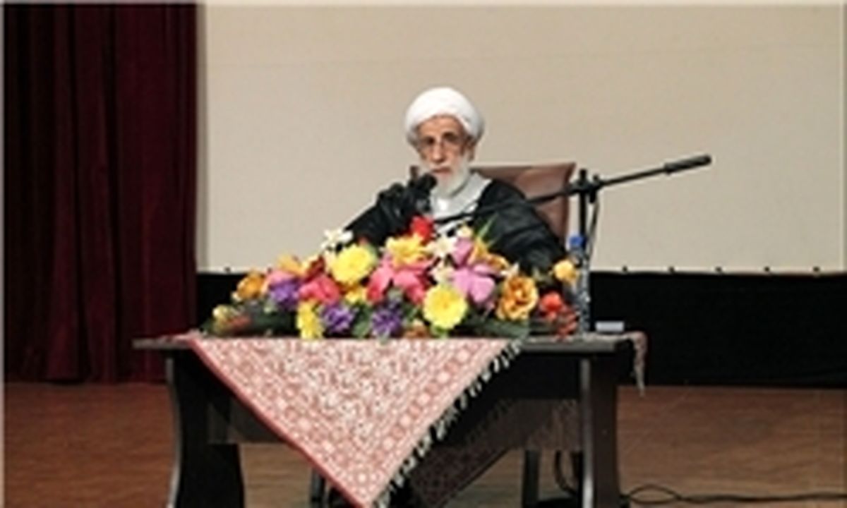 جنتی: بعضیها خانه دومشان اروپا و آمریکاست