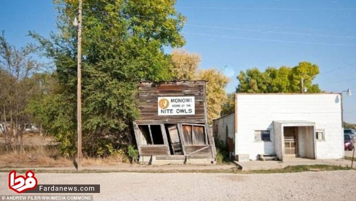 تصاویر: روستای یک نفری با کتابخانه ۵۰۰۰ جلدی!