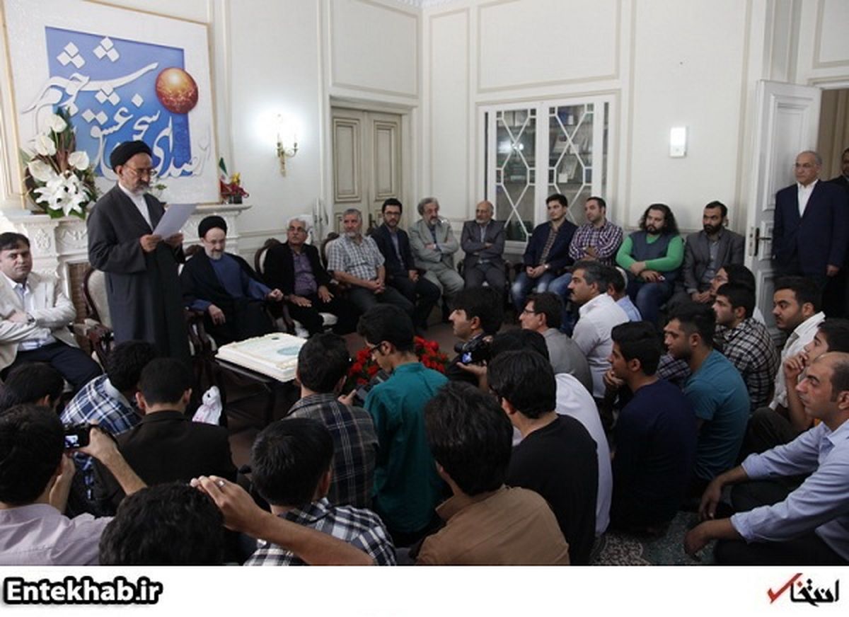 تصاویر/هنر نمایی دعایی برای خاتمی