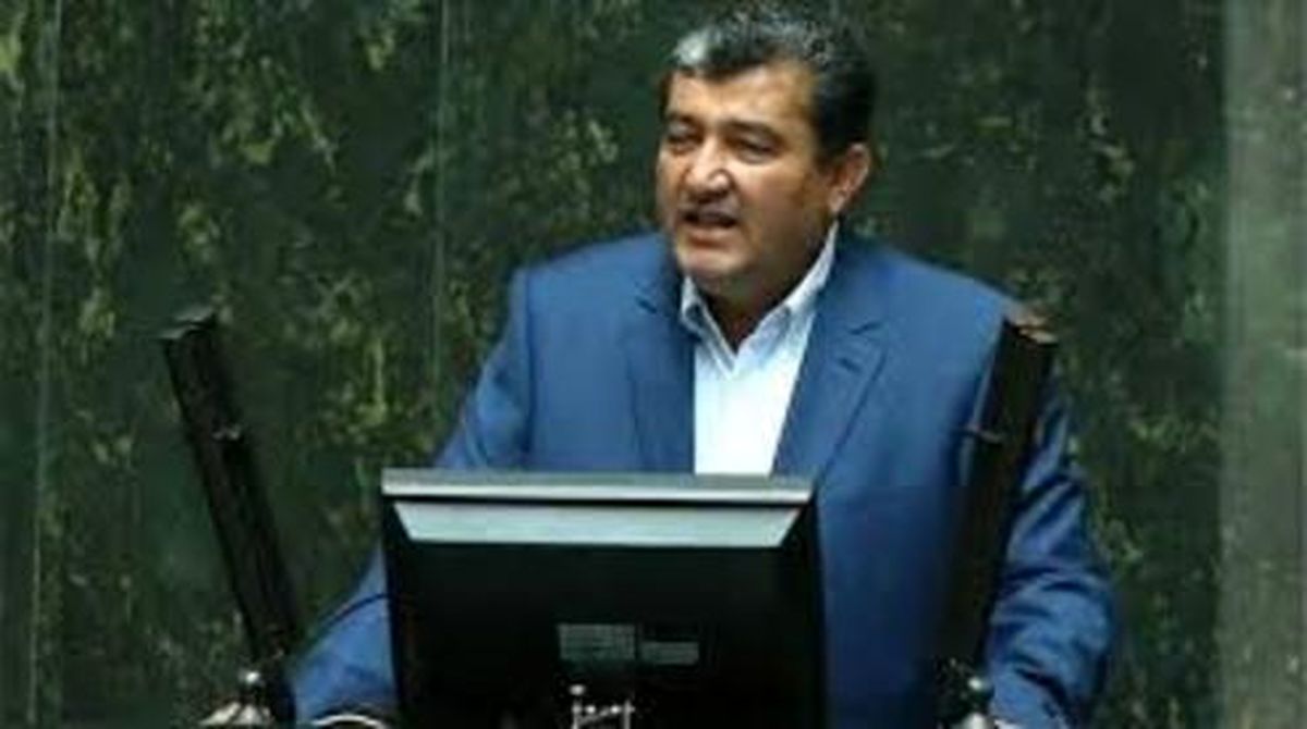 آقای رئیس جمهور برای بالا رفتن قیمت مسکن چه کسی را برکنار می‌کنید؟