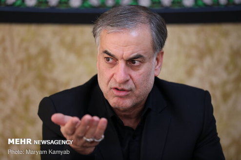 نماینده مجلس: مردم زیرچرخ گرانی له شده‌اند
