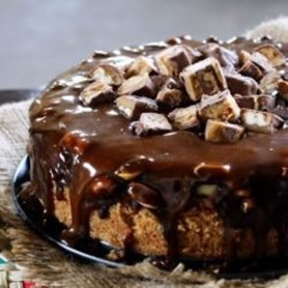 دستور پخت چیز کیک اسنیکرز
