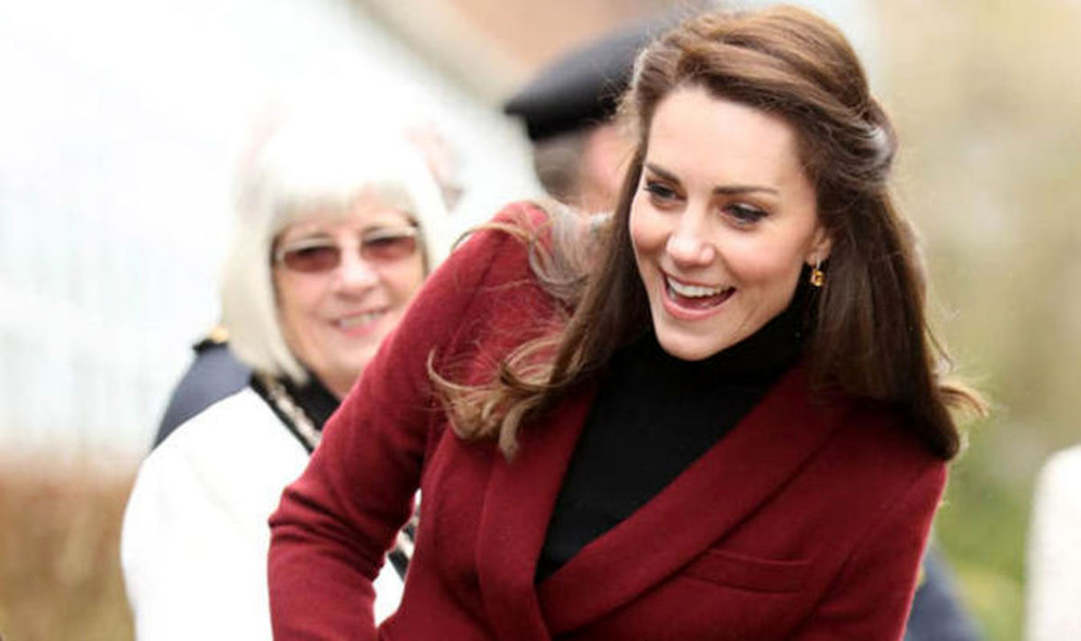 لباس‎های تکراری عروس ملکه دردسر ساز شد +تصاویر