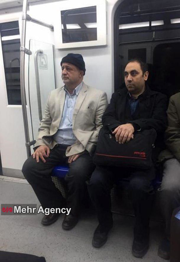 عکس: متروسواری نماینده مجلس