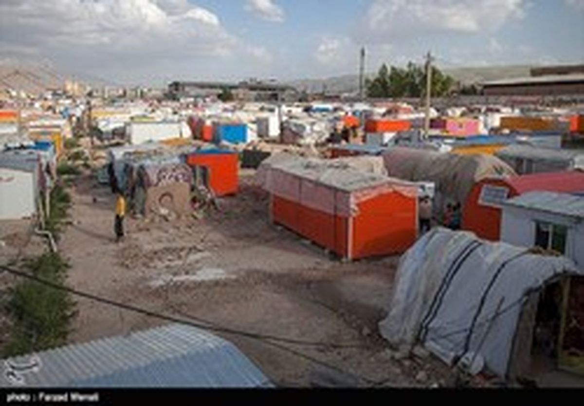 دمای مناطق زلزله‌زده کرمانشاه به ۵۰ درجه رسید