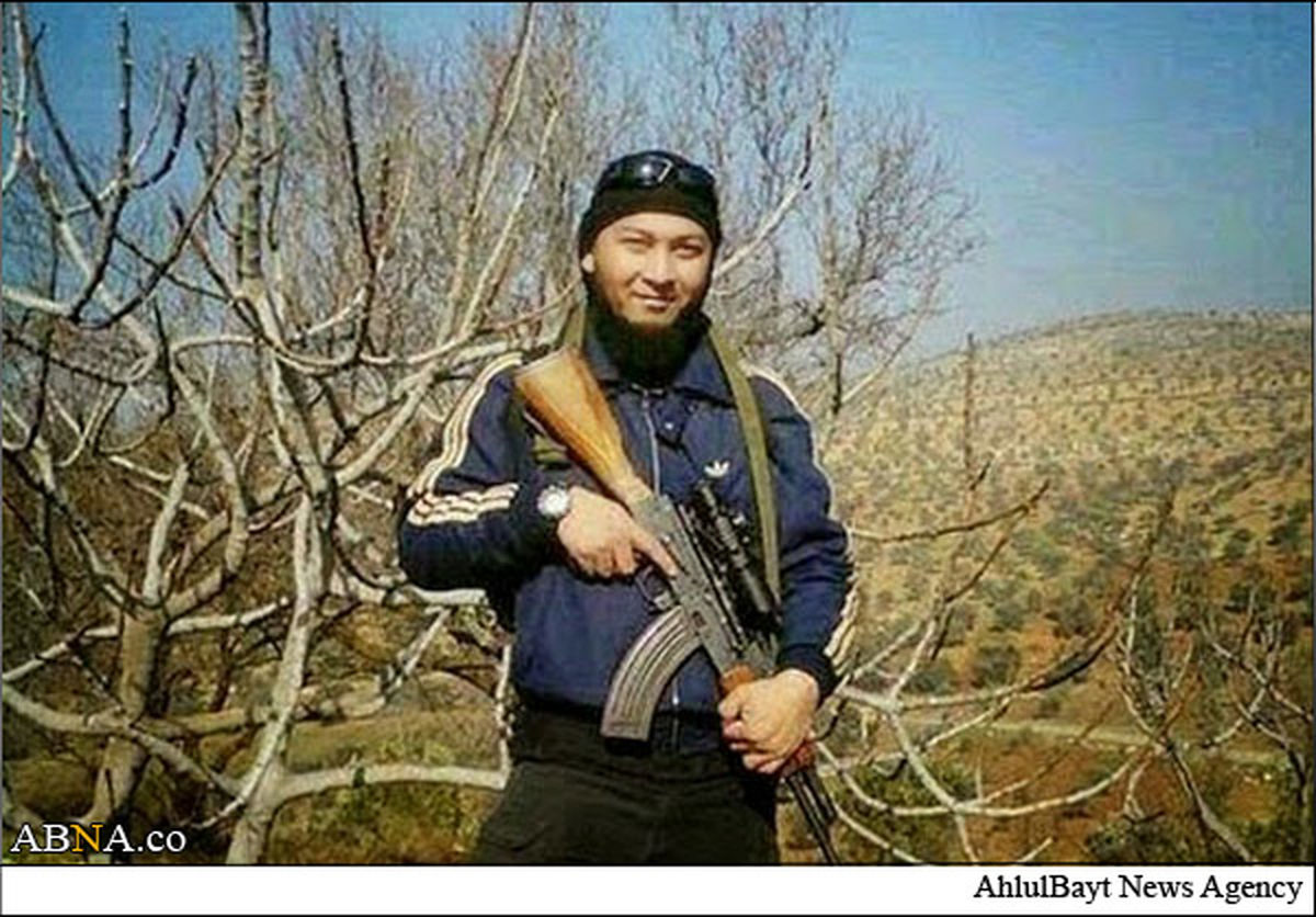 نوازنده‌مالزیایی‌به‌جبهه‌النصره‌پیوست/تصاویر