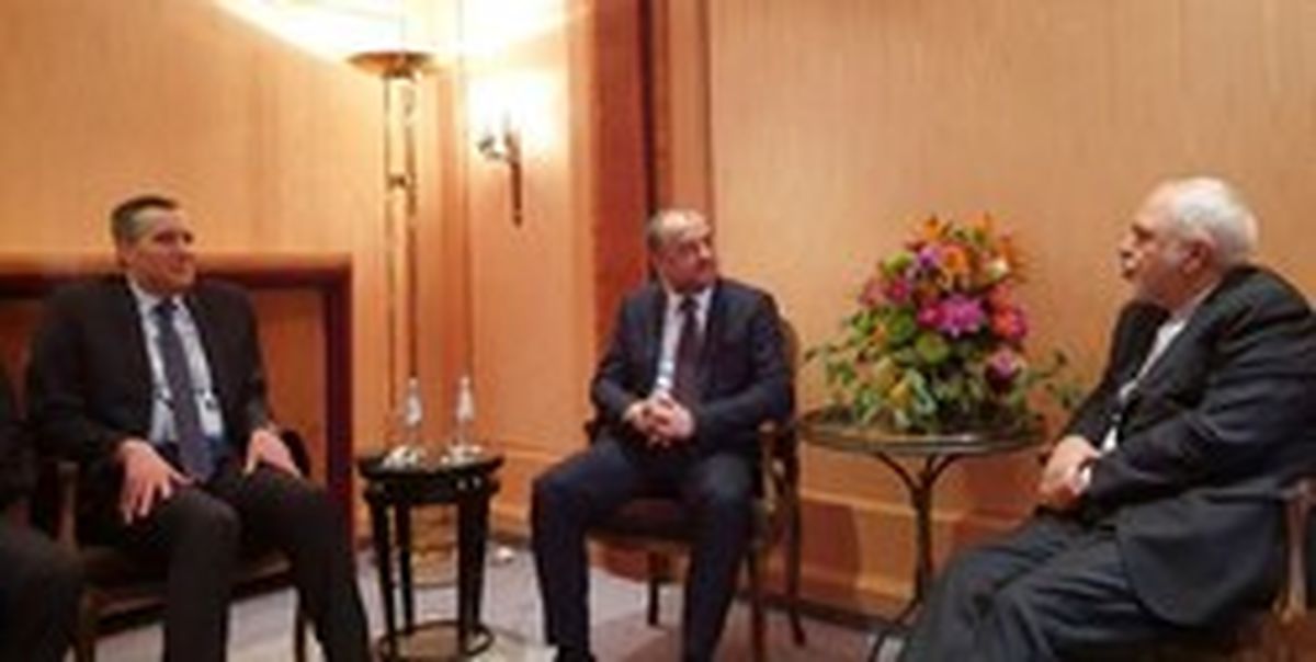 گفت‌وگوی وزیر دفاع لبنان با ظریف در مونیخ