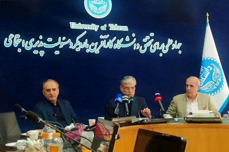 وزیر علوم: دانشجوی بازداشتی نداریم