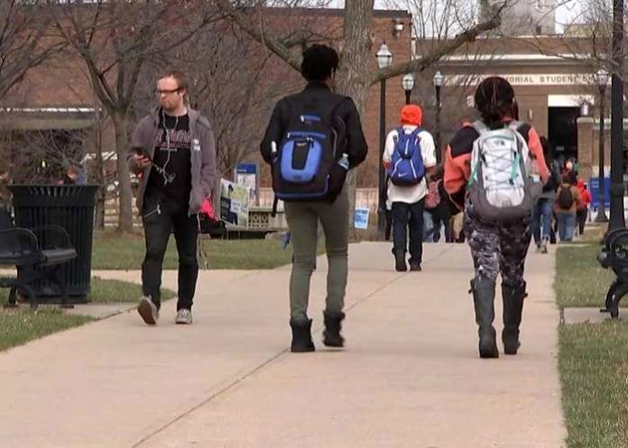 تحریم جدید سناتور آمریکایی برای دانشجویان ایرانی