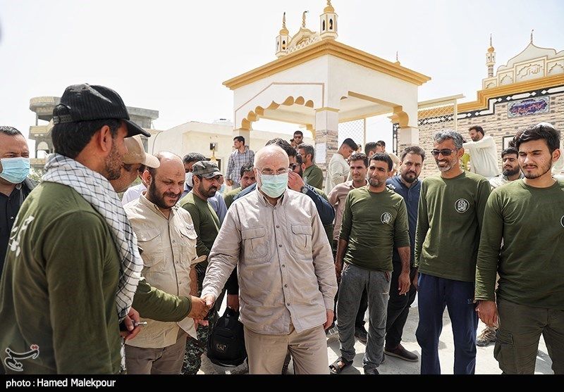 تصاویر: سفر جهادی رئیس مجلس به بندر جاسک 