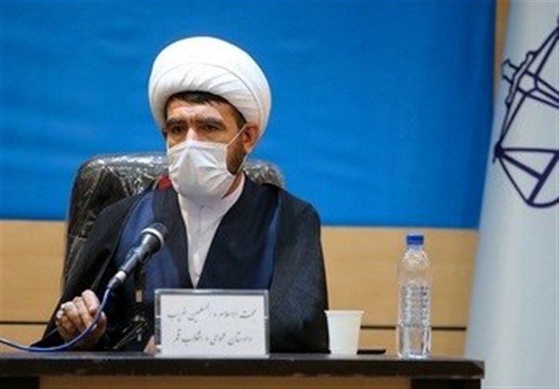 دستگیری قاضی جعلی در قم/ تشویق زنان به طلاق و رابطه با خود