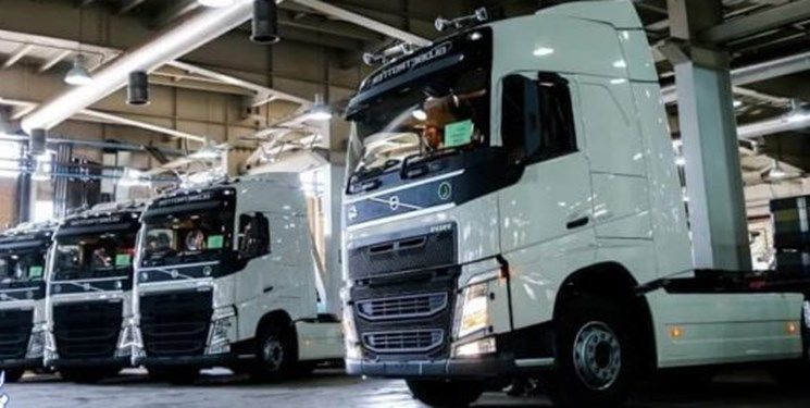 بازدید اعضای کمیسیون صنایع مجلس از ایران خودرو دیزل