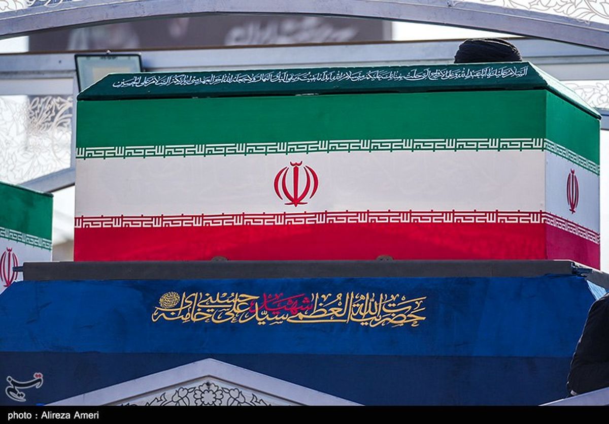 لحظات پایانی مراسم تشییع پیکر رهبر شهید انقلاب در تهران +فیلم