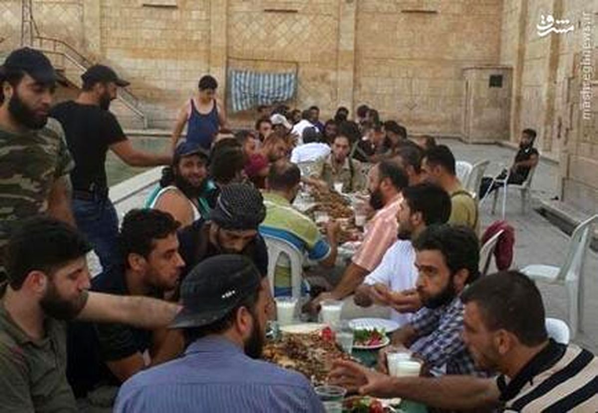 تصاویر/خوشگذرانی داعشی‌ها در استخر