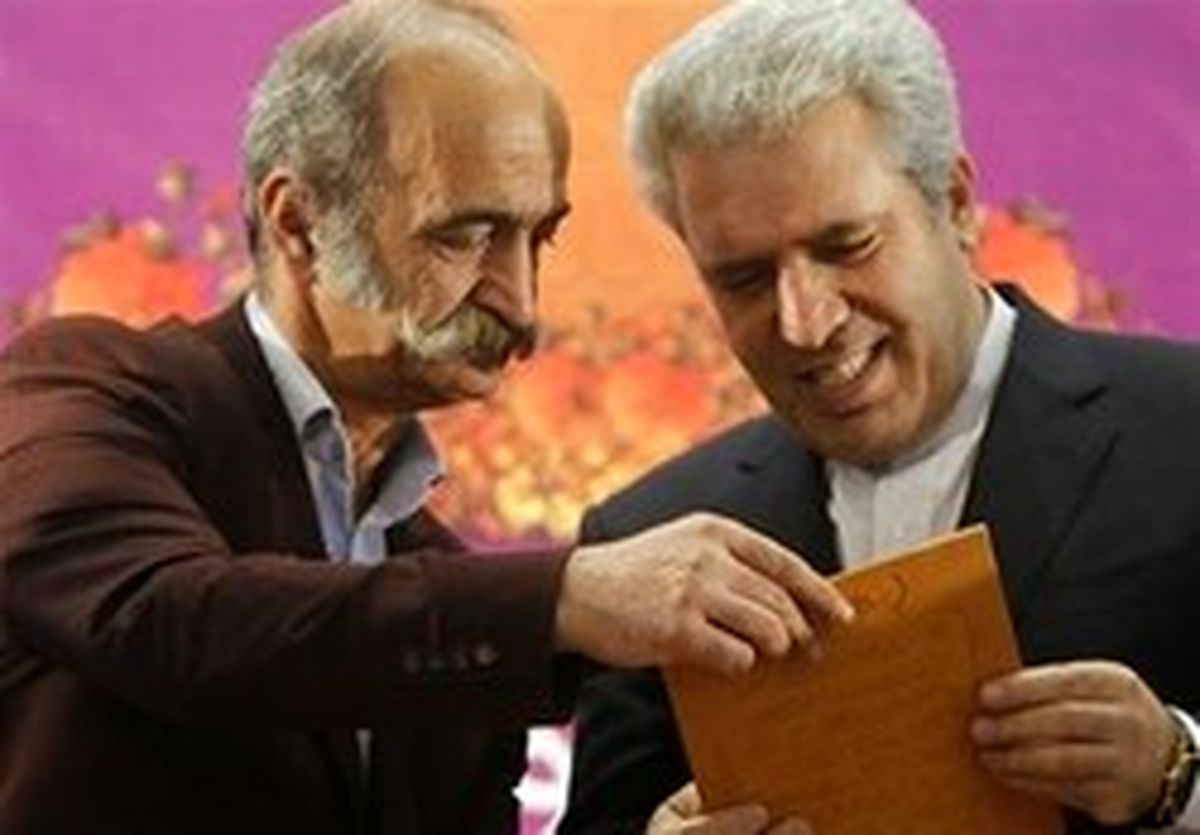 رونمایی از نخستین قرآن مجید سفالین +عکس