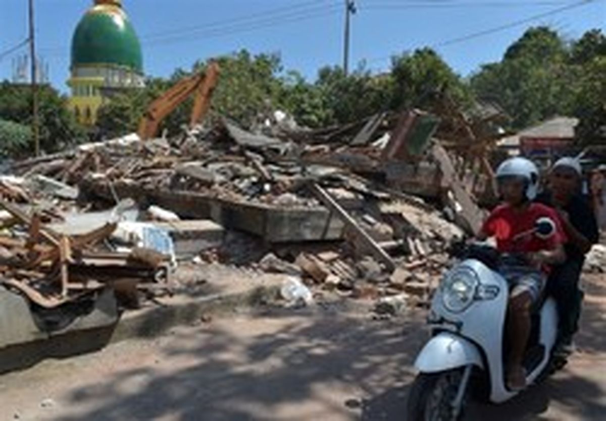 زمین لرزه سوم در اندونزی؛ کشتهها به بالای ۳۰۰ نفر رسید