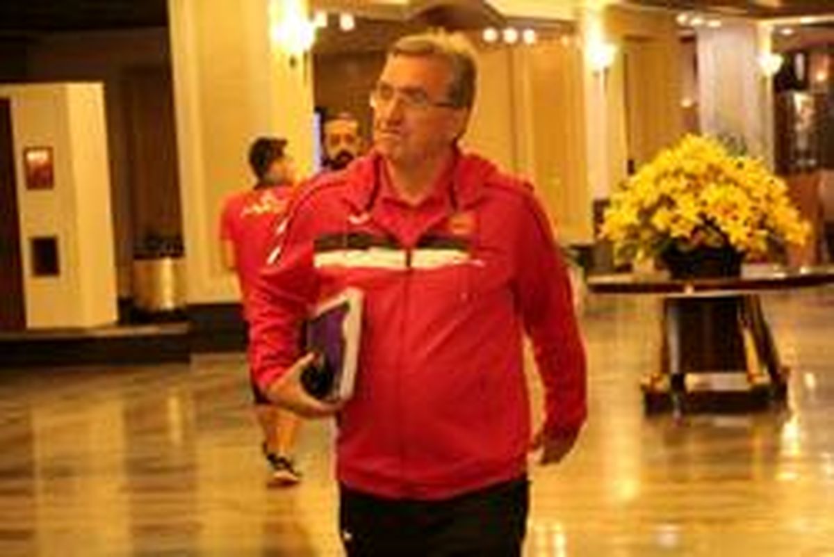 پروفسور پرسپولیسی‌ها: بارها شاهنامه را خوانده ام