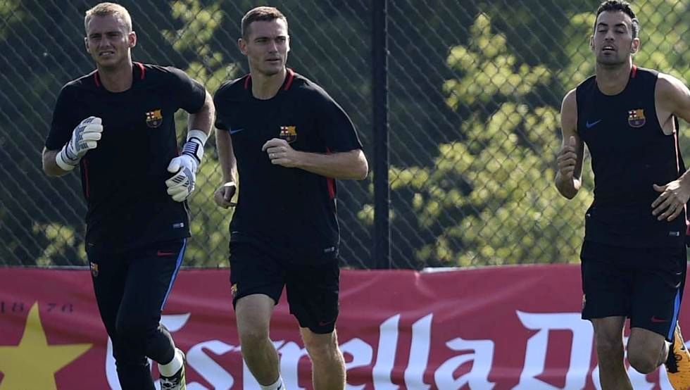 جدایی ۳ بازیکن از بارسلونا قطعی شد