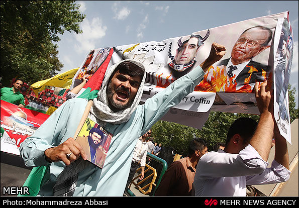 پای ثابت تمام راهپیمایی‌ها/ عکس