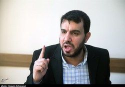 ترامپ همانند دزد‌ها به عراق آمد