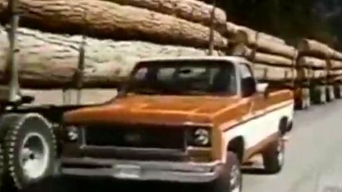 تبلیغ جنجالی خودروی قدیمی +عکس و فیلم