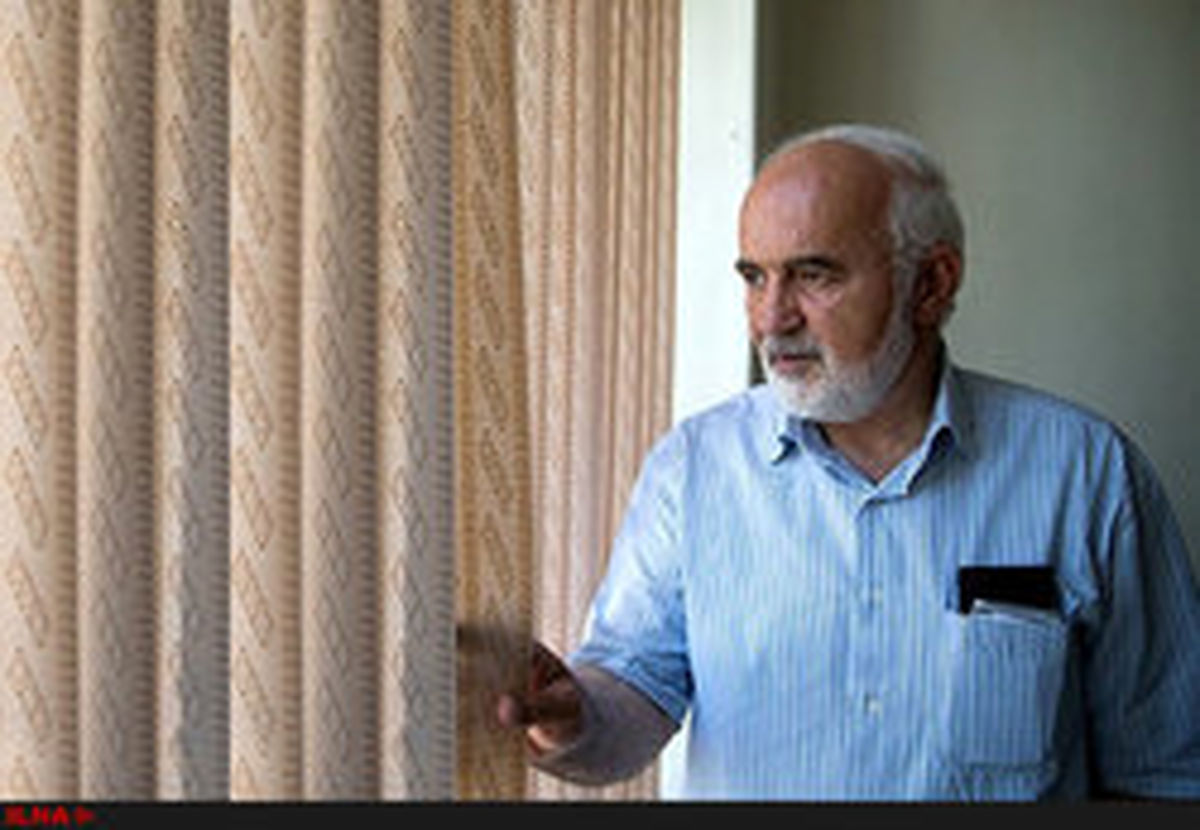 احمد توکلی: استعفای ظریف امر شگفت‌آوری نیست