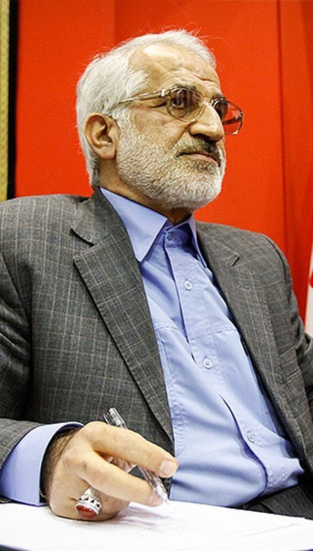 5 میلیارد دلاری که به باد می‌رود/ قاچاق یعنی اشتغال کاذب!/ جلوگیری از قاچاق یک صدهزار فرصت شغلی ایجاد می‌کند
