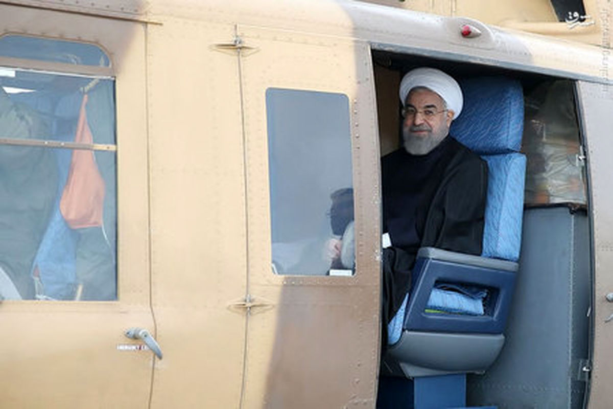 رئیس جمهور سوار بر بالگرد/تصاویر