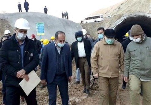 بازدید رئیس مجلس از مسیر ترکیدکی لوله نفت سرخون