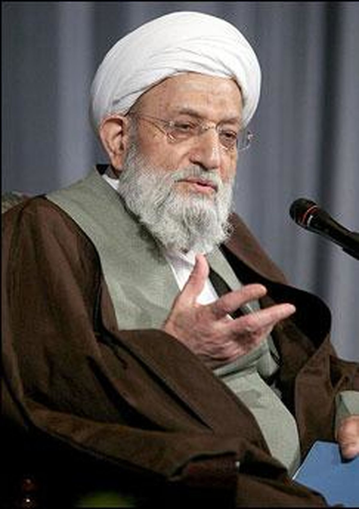 روایت کروبی از مقام آیت الله مهدوی کنی