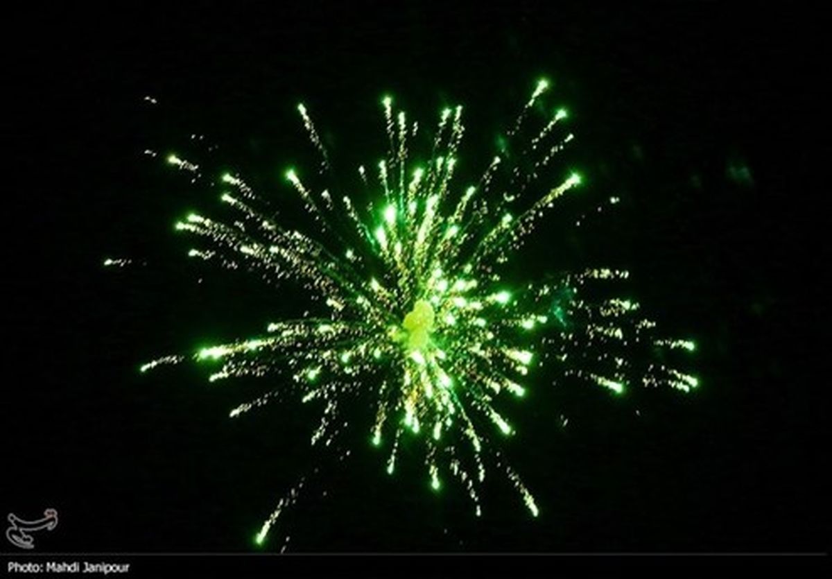 تصاویر: نورپردازی پل «خواجو» برای قدردانی از پرستاران