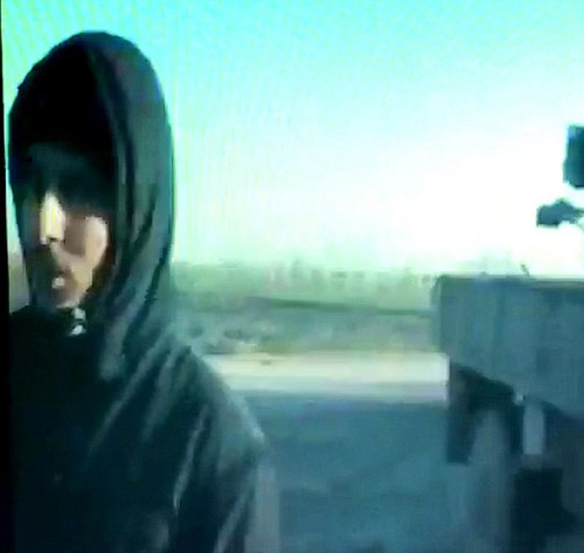 جلاد داعش برای گردن‌زنی راهی وطن شد!+تصاویر