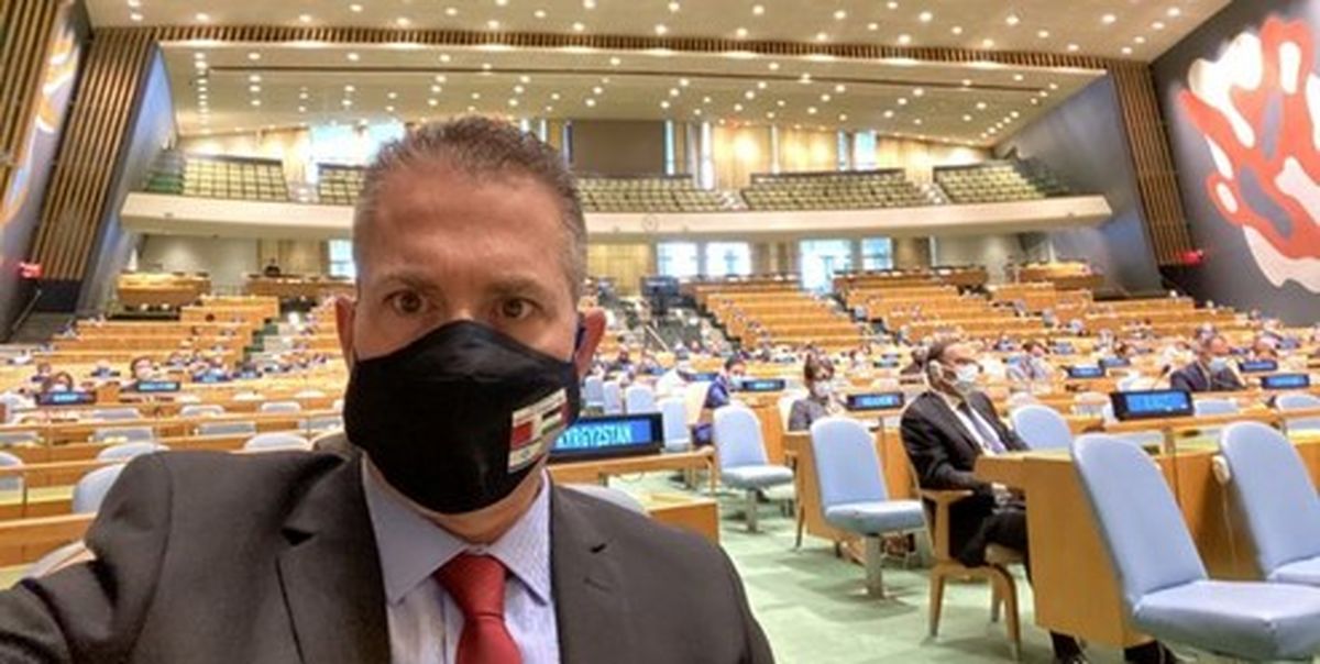 کار متفاوت دیپلمات صهیونیست هنگام پخش سخنان اردوغان