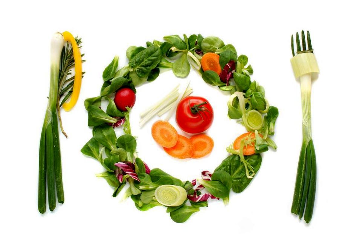الگوی غذایی سالم چیست؟/ گوشتخواری یا گیاهخواری، کدام بهتر است؟