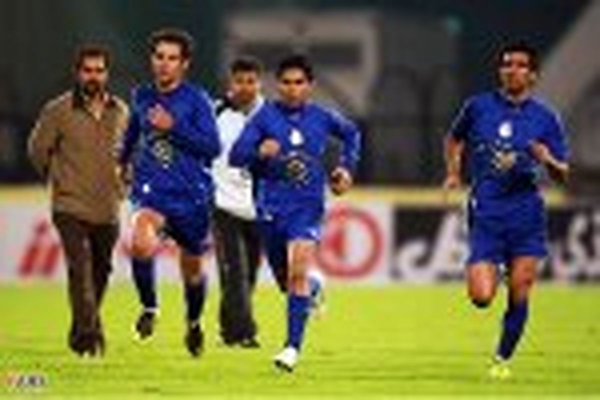 اولتيماتوم فیروز کریمی به استقلالي‌ها