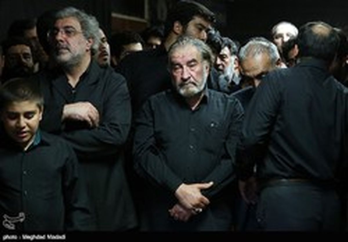 وداع مهدی کلهر با پیکر برادرش +تصاویر