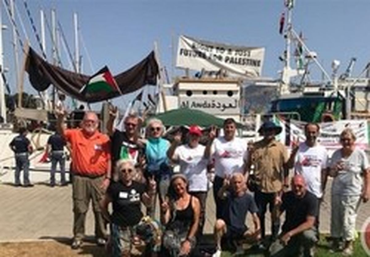 ضرب و شتم سرنشینان کشتی «شکستن محاصره»