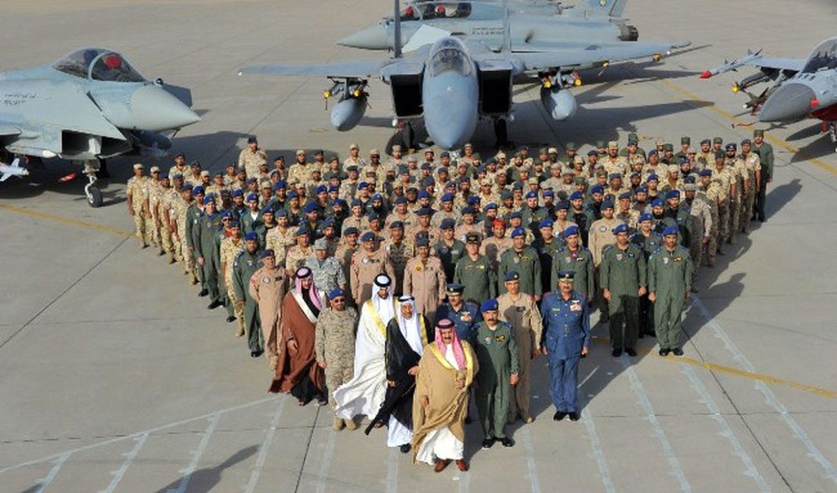 عکس یادگاری قاتل ها