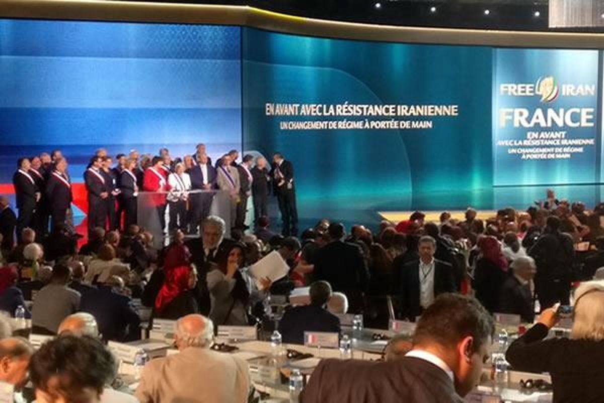 ۸ جنگطلب حاضر در نشست منافقین را بهتر بشناسید