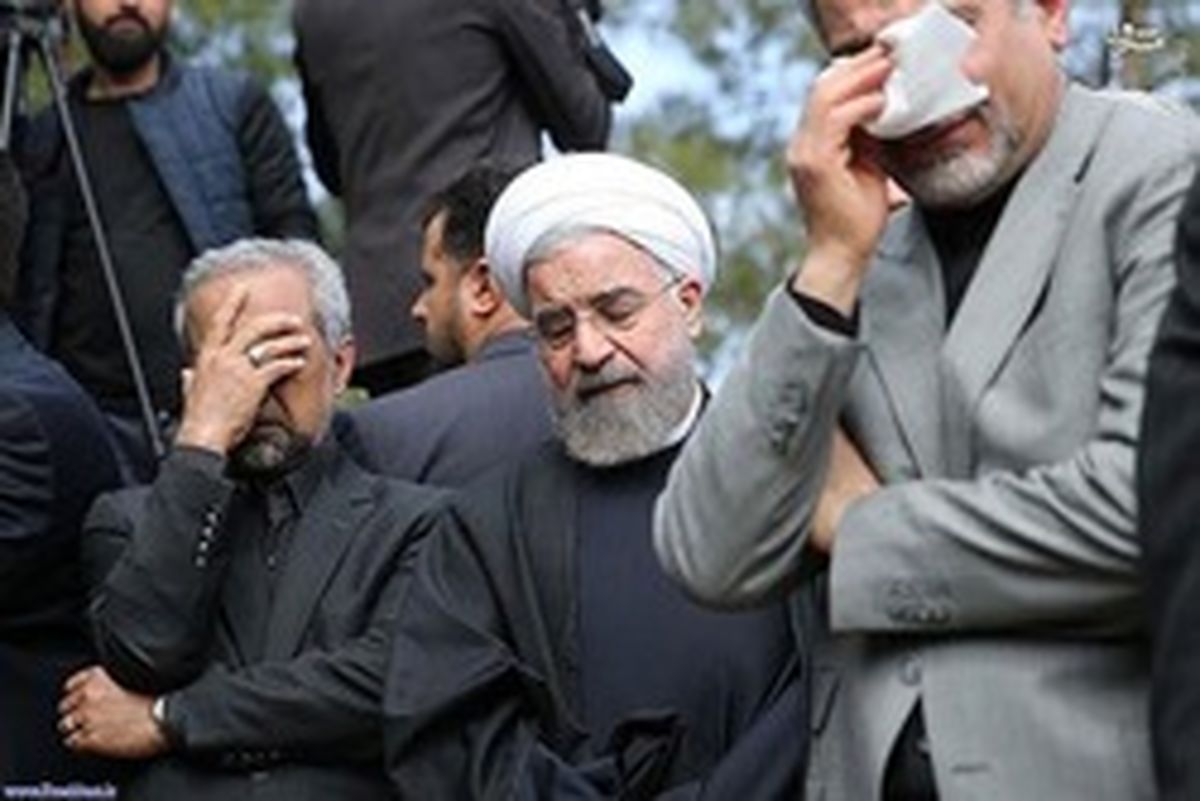 این حجم از بیکاری روحانی و دولت عادی نیست/ با همدستی با آمریکا به ملت فشار میآورند تا امتیازات جدید بدهند؟/ آقای روحانی! راه حل ما همینجاست: رو به میهن، پشت به دشمن!