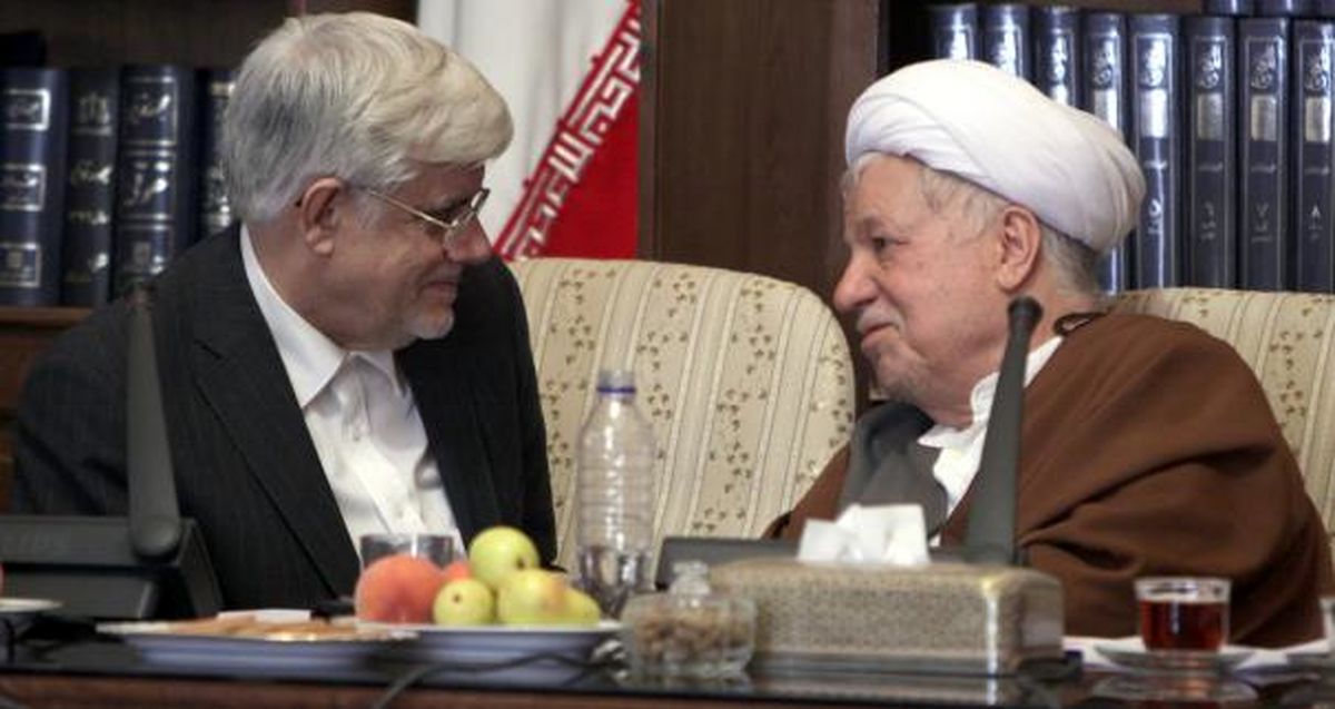 عکس/گفتگوی هاشمی با عارف