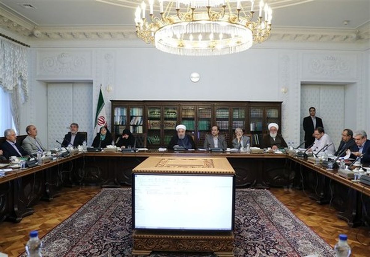 واکنش ضرغامی به اقدام روحانی +عکس