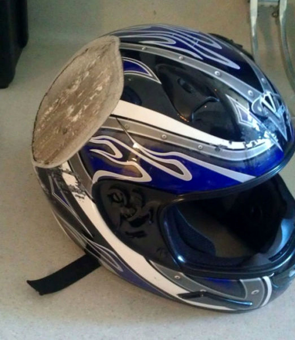 کلاه ایمنی را جدی بگیرید/عکس